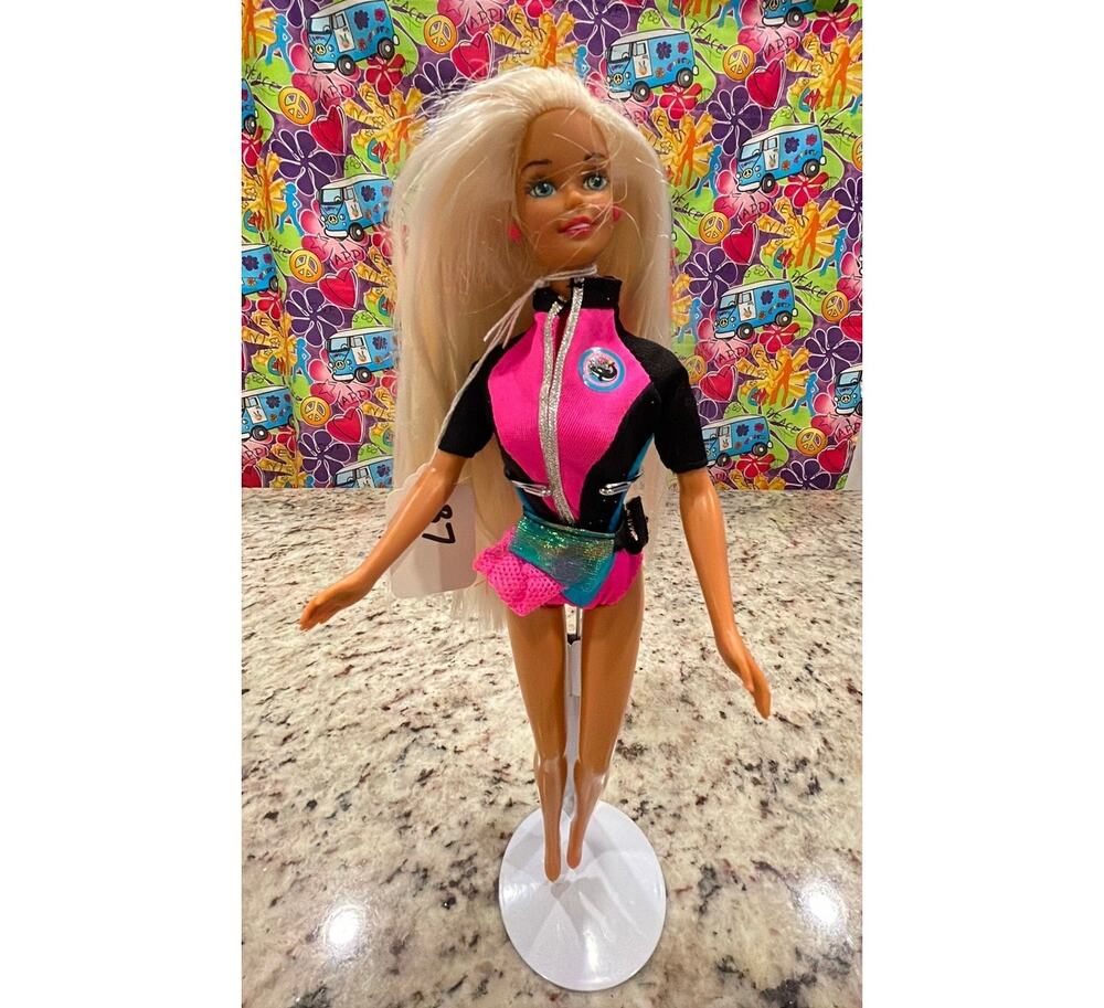 Mattel 1996 Ocean Friends Barbie Fashion Doll #7 As Shown